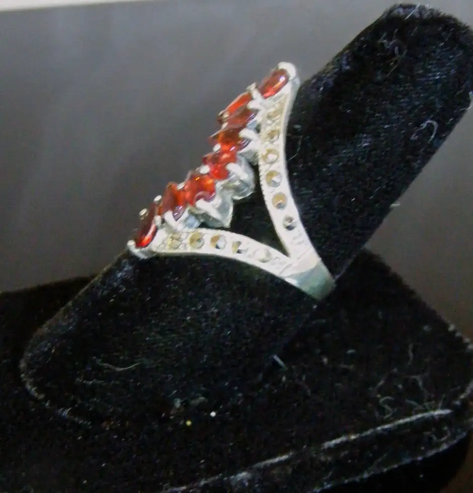 Flashy Sterling Silver Garnet and Marcasite Ring Side2