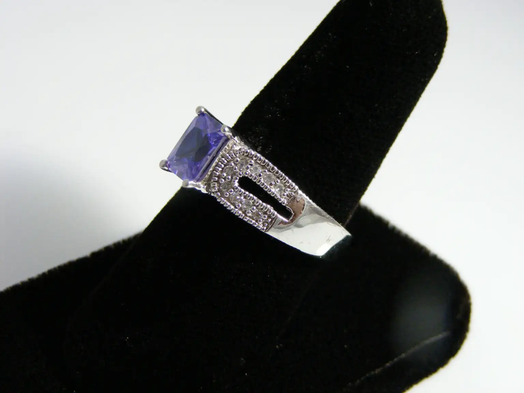 Sterling Silver Ring with Lavender Side 2