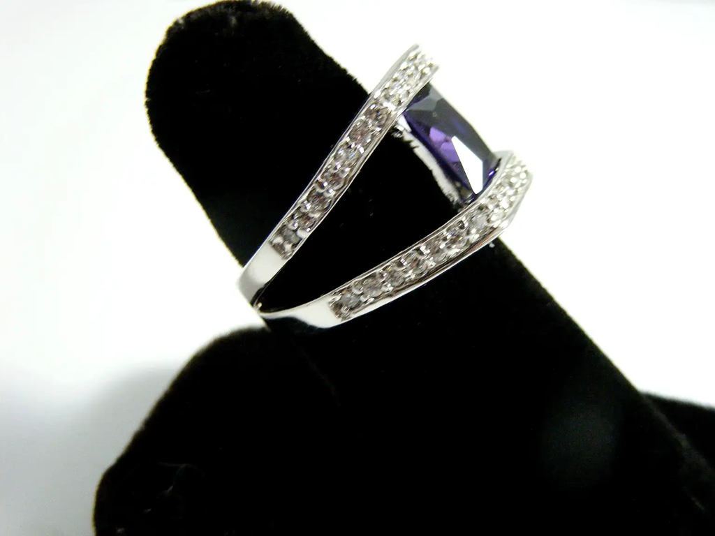 Modern Sterling Silver Ring Side 2