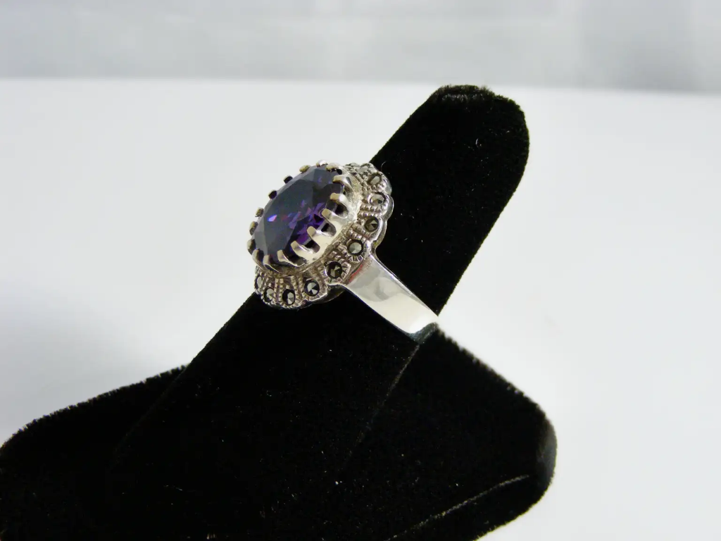 Sterling Silver Large Amethyst and Marcasite Ring Size 8